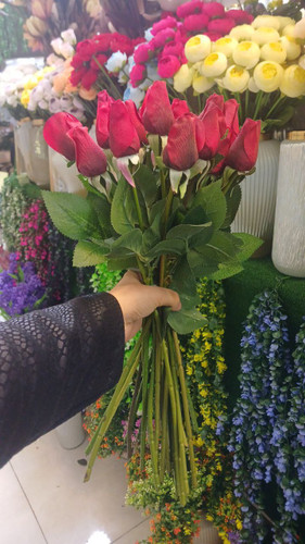 گل شاخه ای غنچه لمسی کد 18