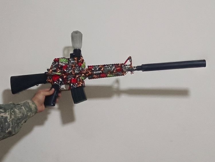 تفنگ M16 تیر ژله ای رگباری شارژی با نور RGB بزرگ 85 سانتی متری ارسال فوری شرکت اصلی فروش ویژه و بسیار فوری فقط تا 16 مرداد