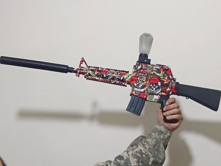 تفنگ M16 تیر ژله ای رگباری شارژی با نور RGB بزرگ 85 سانتی متری ارسال فوری شرکت اصلی فروش ویژه و بسیار فوری فقط تا 16 مرداد
