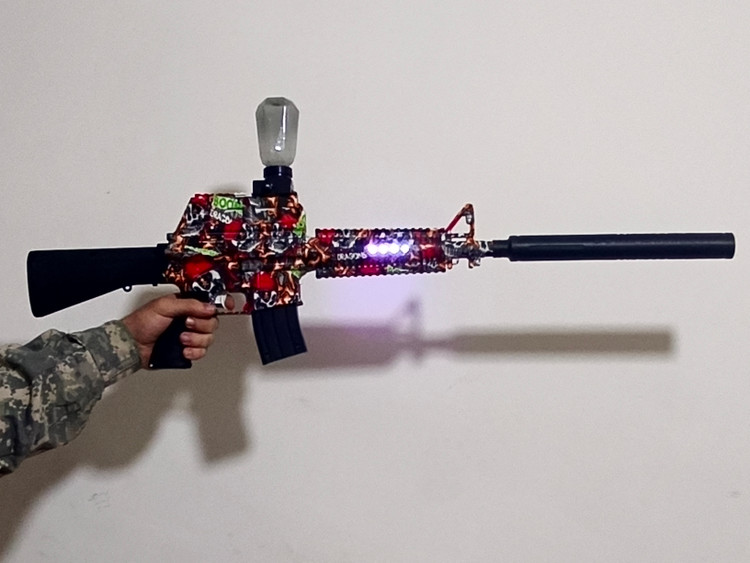 تفنگ M16 تیر ژله ای رگباری شارژی با نور RGB بزرگ 85 سانتی متری ارسال فوری شرکت اصلی فروش ویژه و بسیار فوری فقط تا 16 مرداد